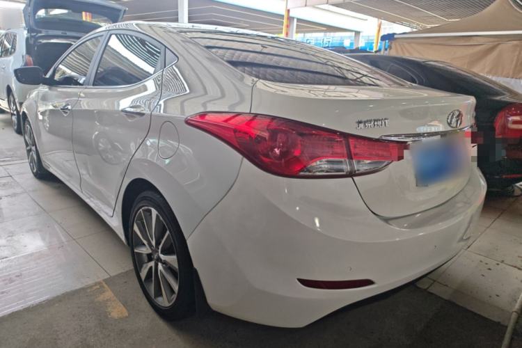 Used Hyundai Elantra (5th Generation / Langdong) 2015 1.6L Automatic Leading Model Rear Left 45 Deg