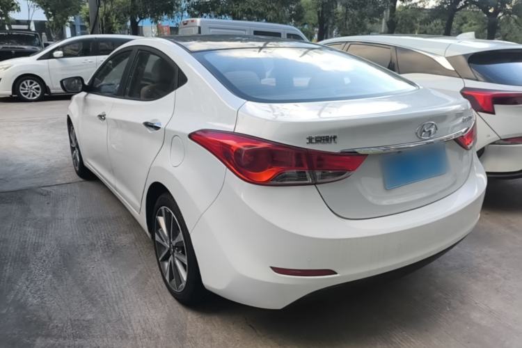Used Hyundai Elantra (5th Generation / Langdong) 2015 1.6L Automatic Luxury Model Rear Left 45 Deg