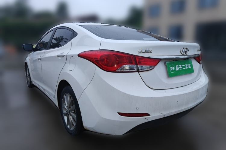 Used Hyundai Elantra (5th Generation / Langdong) 2015 1.6L Automatic Fashion Model Rear Left 45 Deg