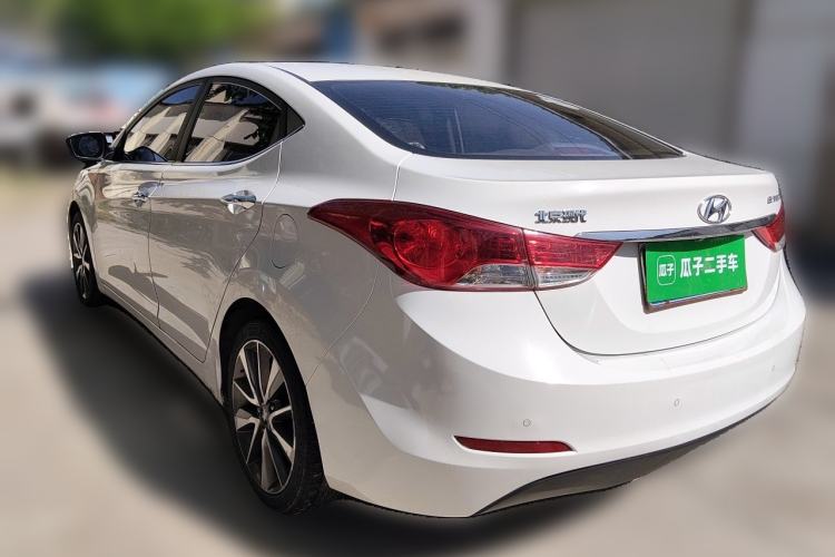 Used Hyundai Elantra (5th Generation / Langdong) 2015 1.6L Automatic Leading Model Rear Left 45 Deg