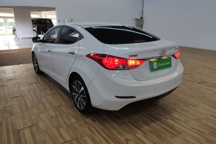Used Hyundai Elantra (5th Generation / Langdong) 2015 1.6L Automatic Luxury Model Rear Left 45 Deg