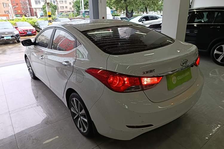 Used Hyundai Elantra (5th Generation / Langdong) 2015 1.6L Automatic Leading Model Rear Left 45 Deg