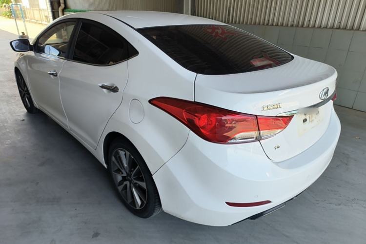 Used Hyundai Elantra (5th Generation / Langdong) 2015 1.6L Automatic Leading Model Rear Left 45 Deg