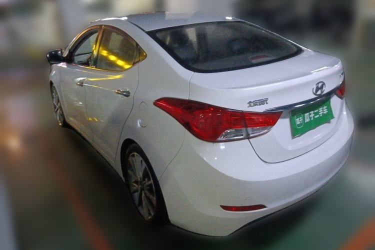 Used Hyundai Elantra (5th Generation / Langdong) 2015 1.6L Automatic Leading Model Rear Left 45 Deg