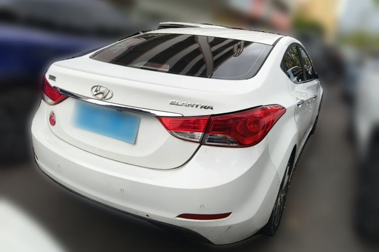 Used Hyundai Elantra (5th Generation / Langdong) 2015 1.6L Automatic Leading Model Rear Right 45 Deg