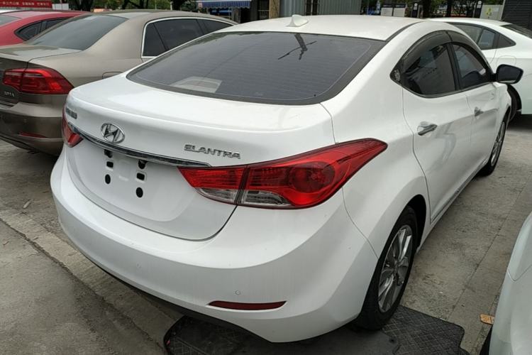Used Hyundai Elantra (5th Generation / Langdong) 2015 1.6L Manual Leading Model Rear Right 45 Deg