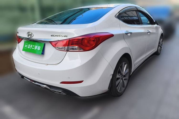 Used Hyundai Elantra (5th Generation / Langdong) 2015 1.6L Automatic Luxury Model Rear Right 45 Deg