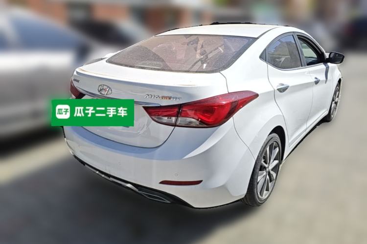 Used Hyundai Elantra (5th Generation / Langdong) 2015 1.6L Automatic Leading Model Rear Right 45 Deg