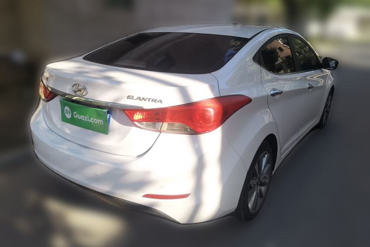 Used Hyundai Elantra (5th Generation / Langdong) 2015 1.6L Automatic Leading Model Rear Right 45 Deg