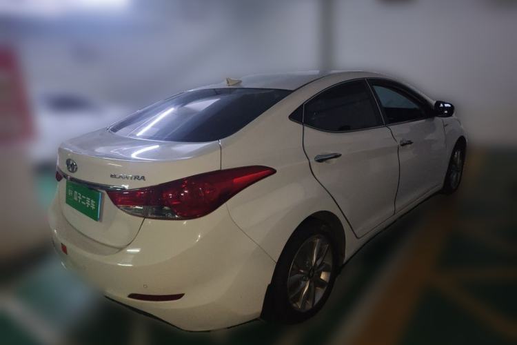 Used Hyundai Elantra (5th Generation / Langdong) 2015 1.6L Manual Leading Model Rear Right 45 Deg