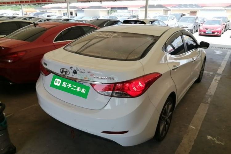 Used Hyundai Elantra (5th Generation / Langdong) 2015 1.6L Automatic Leading Model Rear Right 45 Deg