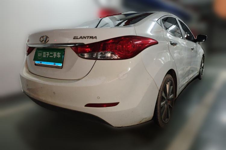 Used Hyundai Elantra (5th Generation / Langdong) 2015 1.6L Automatic Luxury Model Rear Right 45 Deg