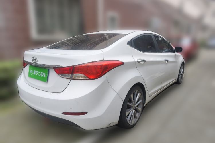 Used Hyundai Elantra (5th Generation / Langdong) 2015 1.6L Automatic Fashion Model Rear Right 45 Deg