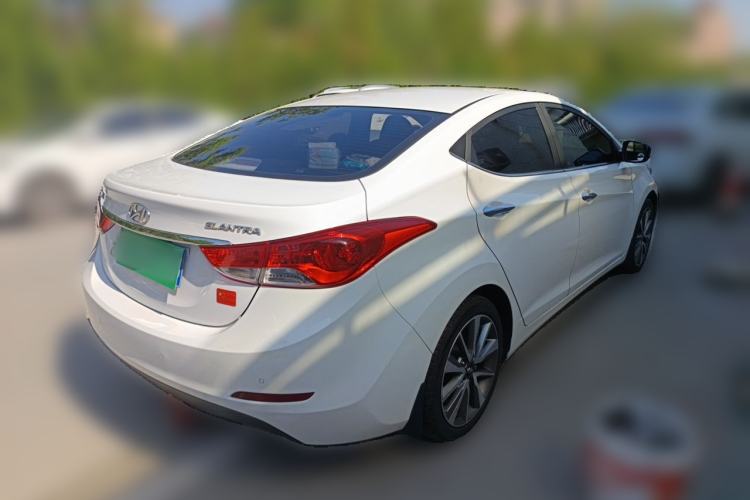 Used Hyundai Elantra (5th Generation / Langdong) 2015 1.6L Automatic Luxury Model Rear Right 45 Deg