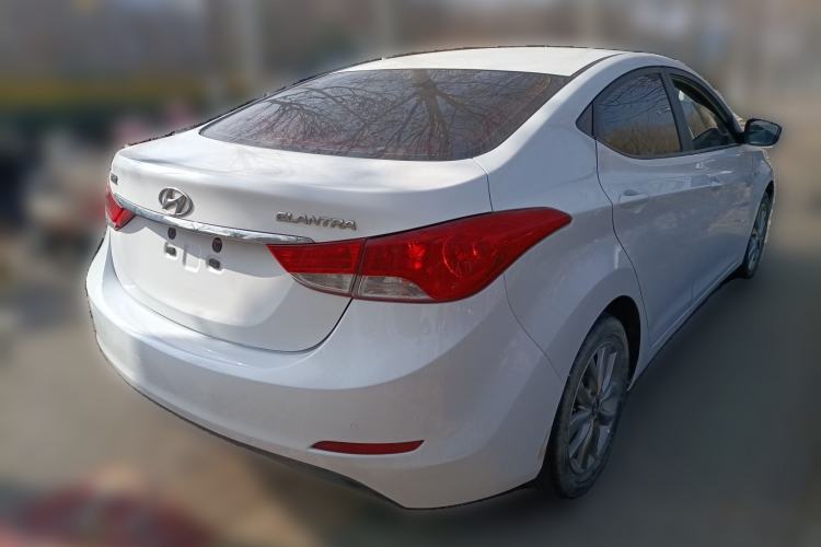 Used Hyundai Elantra (5th Generation / Langdong) 2015 1.6L Automatic Fashion Model Rear Right 45 Deg
