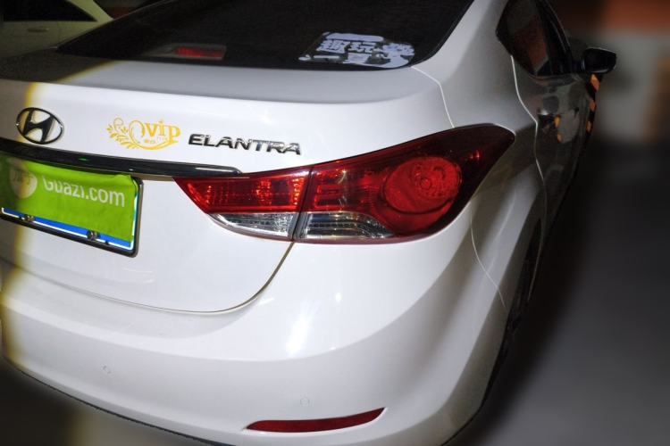 Used Hyundai Elantra (5th Generation / Langdong) 2015 1.6L Automatic Leading Model Rear Right 45 Deg