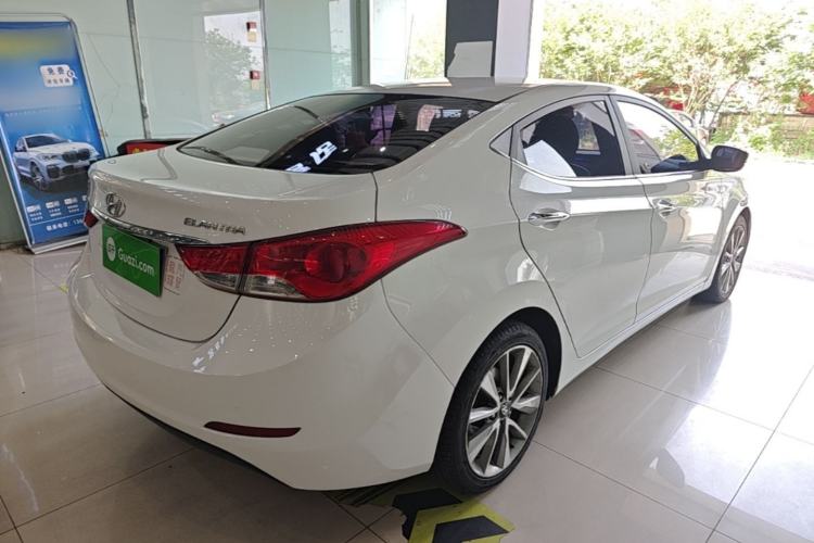 Used Hyundai Elantra (5th Generation / Langdong) 2015 1.6L Automatic Leading Model Rear Right 45 Deg