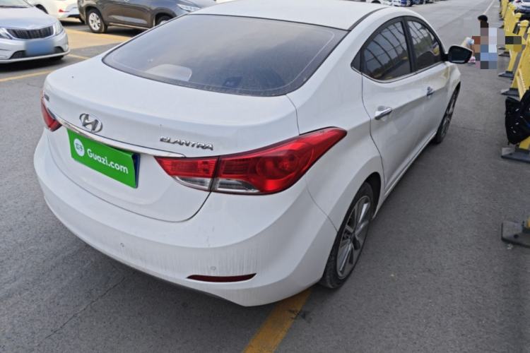 Used Hyundai Elantra (5th Generation / Langdong) 2015 1.6L Automatic Leading Model Rear Right 45 Deg
