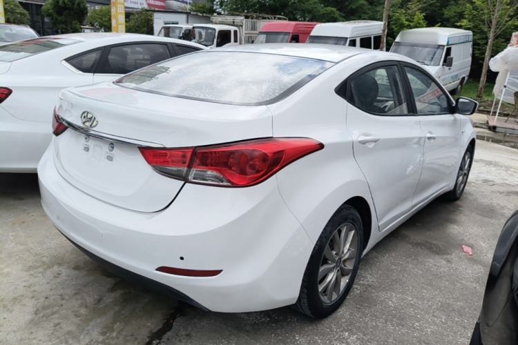 Used Hyundai Elantra (5th Generation / Langdong) 2015 1.6L Automatic Fashion Model Rear Right 45 Deg