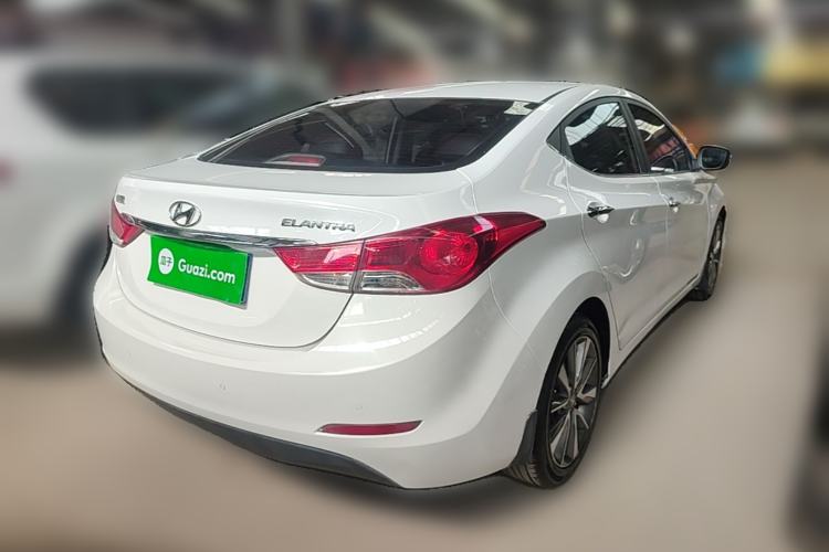 Used Hyundai Elantra (5th Generation / Langdong) 2015 1.6L Automatic Leading Model Rear Right 45 Deg