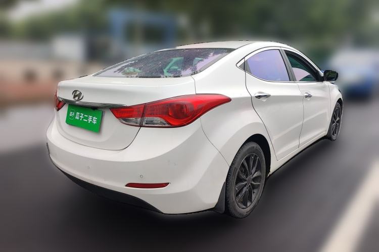 Used Hyundai Elantra (5th Generation / Langdong) 2015 1.6L Manual Leading Model Rear Right 45 Deg