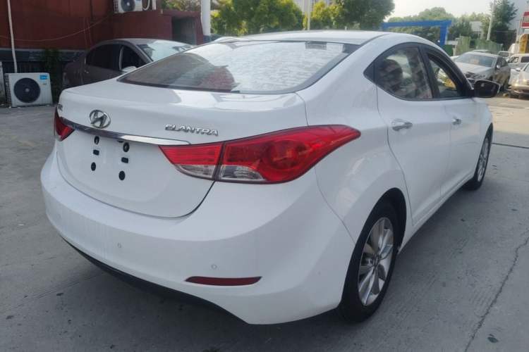 Used Hyundai Elantra (5th Generation / Langdong) 2015 1.6L Manual Leading Model Rear Right 45 Deg