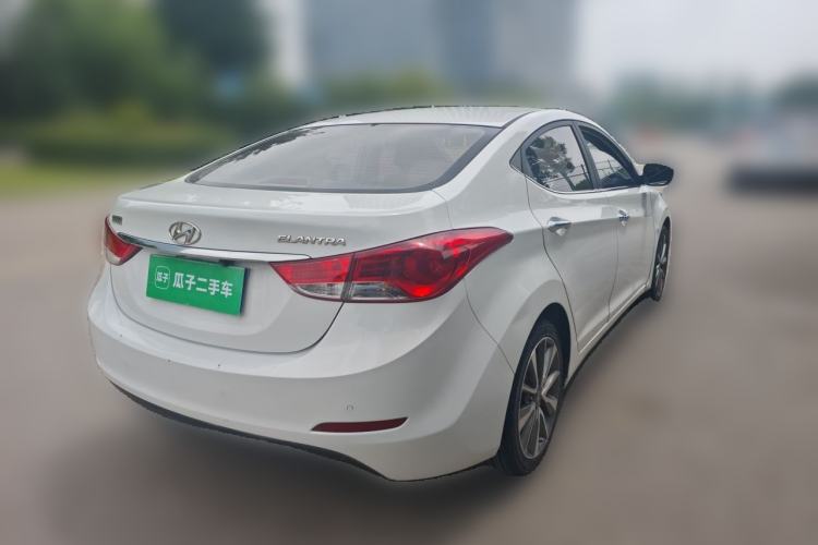Used Hyundai Elantra (5th Generation / Langdong) 2015 1.6L Automatic Leading Model Rear Right 45 Deg