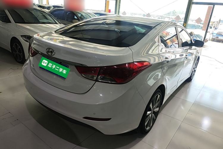 Used Hyundai Elantra (5th Generation / Langdong) 2015 1.6L Automatic Leading Model Rear Right 45 Deg