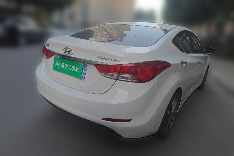 Used Hyundai Elantra (5th Generation / Langdong) 2015 1.6L Automatic Leading Model Rear Right 45 Deg