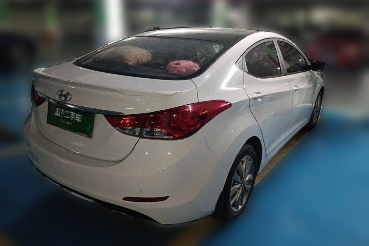 Used Hyundai Elantra (5th Generation / Langdong) 2015 1.6L Automatic Fashion Model Rear Right 45 Deg