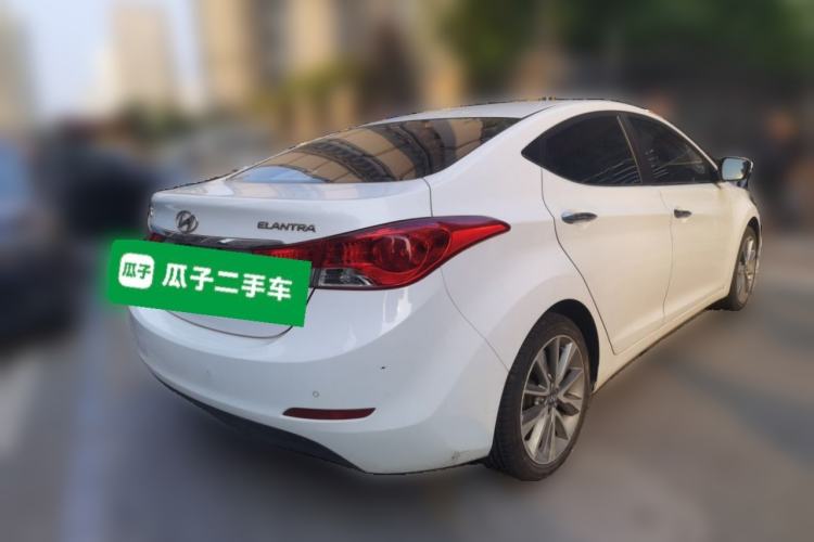 Used Hyundai Elantra (5th Generation / Langdong) 2015 1.6L Automatic Luxury Model Rear Right 45 Deg