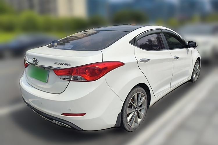 Used Hyundai Elantra (5th Generation / Langdong) 2015 1.6L Automatic Luxury Model Rear Right 45 Deg