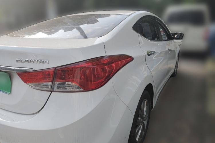 Used Hyundai Elantra (5th Generation / Langdong) 2015 1.6L Automatic Fashion Model Rear Right 45 Deg