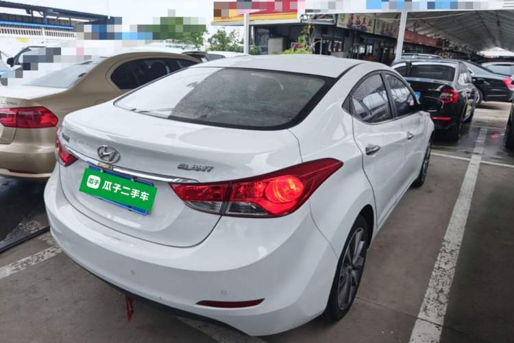 Used Hyundai Elantra (5th Generation / Langdong) 2015 1.6L Automatic Leading Model Rear Right 45 Deg