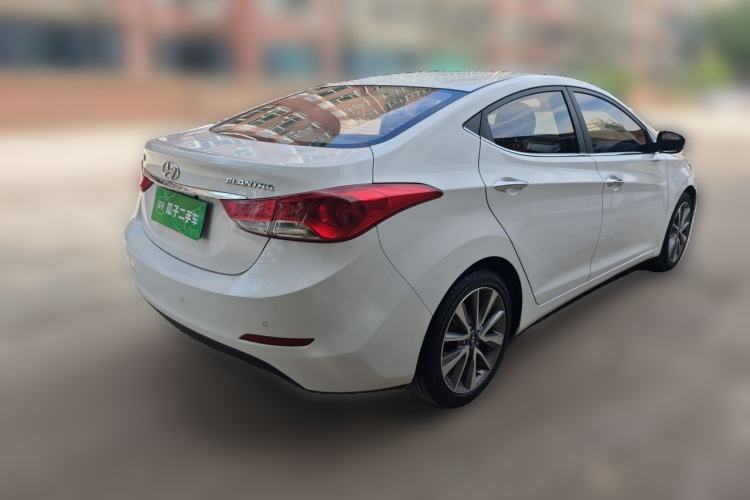Used Hyundai Elantra (5th Generation / Langdong) 2015 1.6L Automatic Leading Model Rear Right 45 Deg