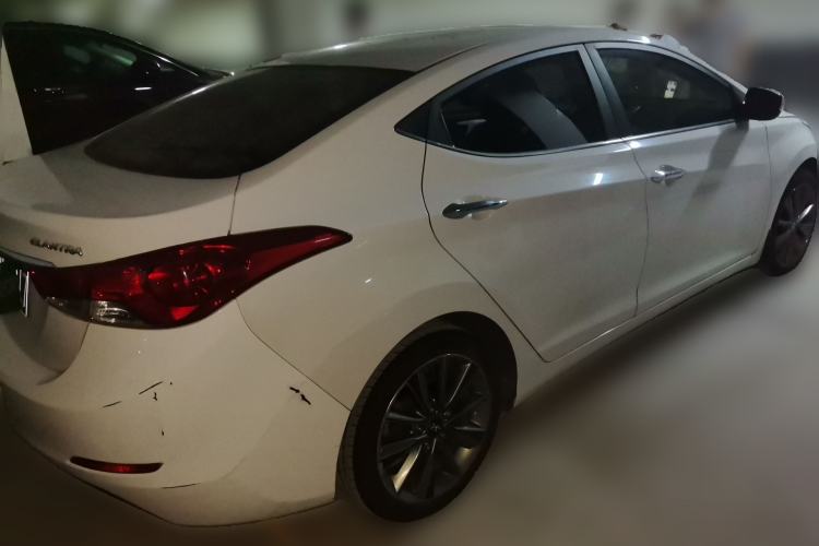Used Hyundai Elantra (5th Generation / Langdong) 2015 1.6L Automatic Leading Model Rear Right 45 Deg