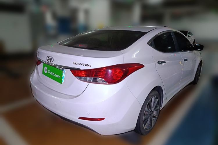 Used Hyundai Elantra (5th Generation / Langdong) 2015 1.6L Automatic Luxury Model Rear Right 45 Deg