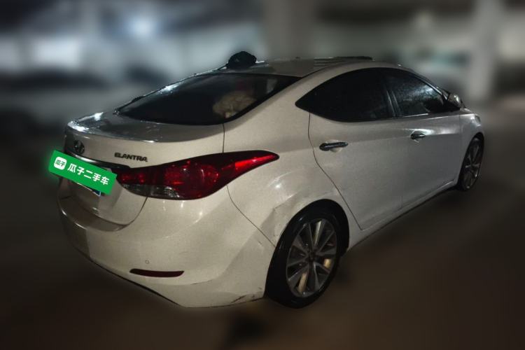 Used Hyundai Elantra (5th Generation / Langdong) 2015 1.6L Automatic Luxury Model Rear Right 45 Deg