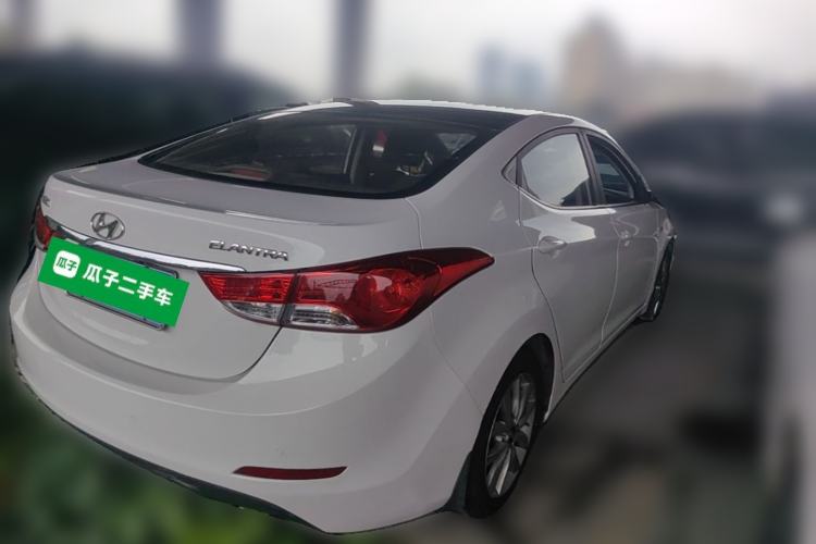 Used Hyundai Elantra (5th Generation / Langdong) 2015 1.6L Automatic Leading Model Rear Right 45 Deg