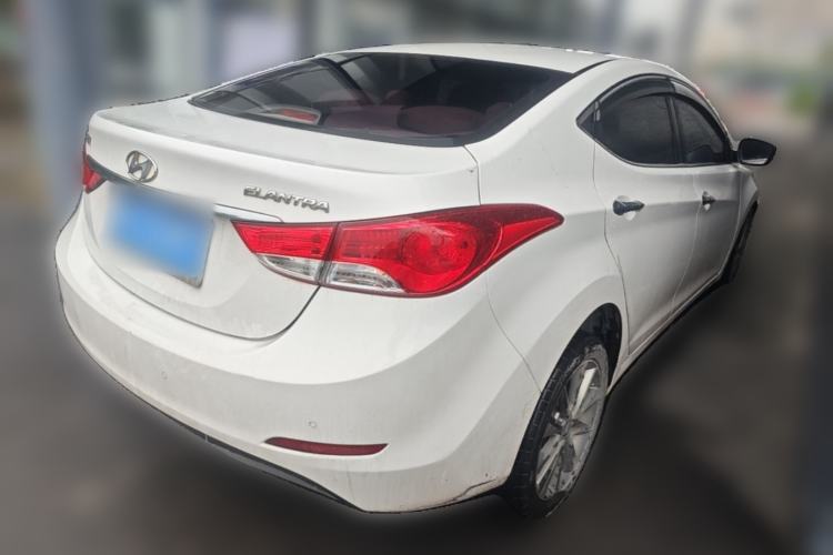 Used Hyundai Elantra (5th Generation / Langdong) 2015 1.6L Automatic Luxury Model Rear Right 45 Deg
