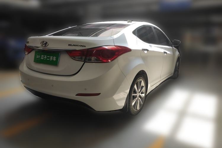 Used Hyundai Elantra (5th Generation / Langdong) 2015 1.6L Automatic Leading Model Rear Right 45 Deg