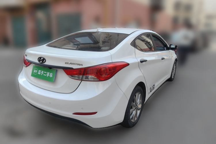 Used Hyundai Elantra (5th Generation / Langdong) 2015 1.6L Automatic Fashion Model Rear Right 45 Deg
