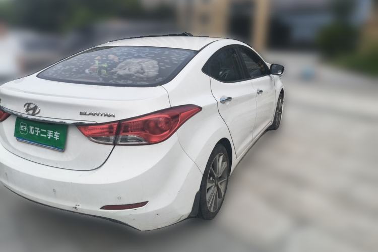 Used Hyundai Elantra (5th Generation / Langdong) 2015 1.6L Automatic Leading Model Rear Right 45 Deg