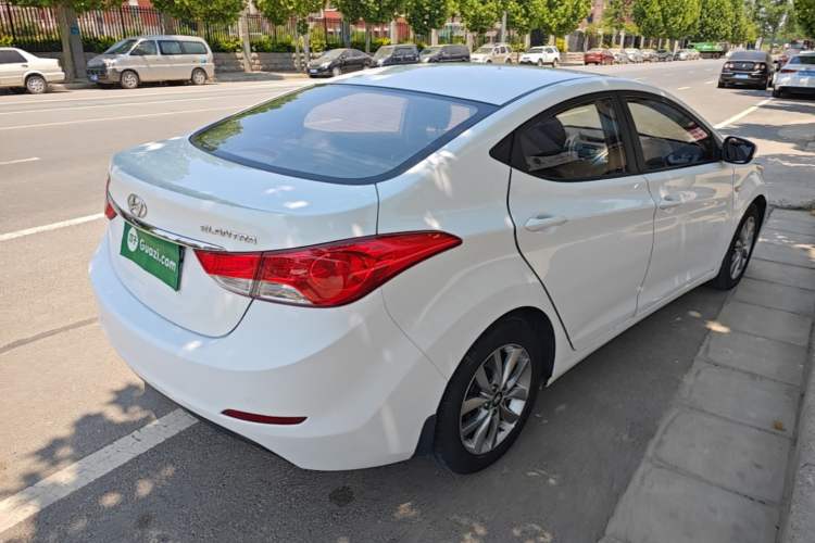 Used Hyundai Elantra (5th Generation / Langdong) 2015 1.6L Automatic Fashion Model Rear Right 45 Deg