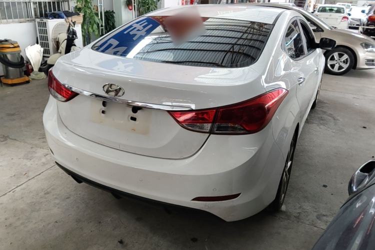 Used Hyundai Elantra (5th Generation / Langdong) 2015 1.6L Automatic Luxury Model Rear Right 45 Deg