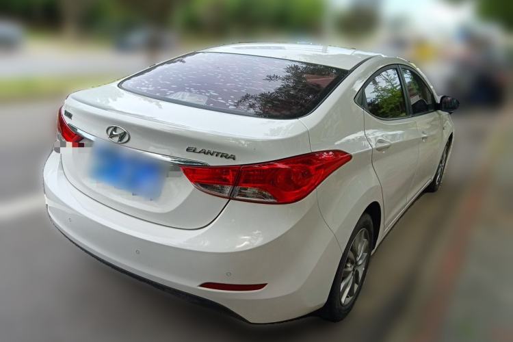 Used Hyundai Elantra (5th Generation / Langdong) 2015 1.6L Automatic Fashion Model Rear Right 45 Deg