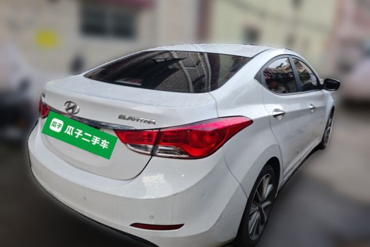 Used Hyundai Elantra (5th Generation / Langdong) 2015 1.6L Automatic Luxury Model Rear Right 45 Deg