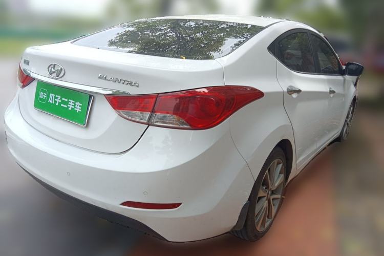 Used Hyundai Elantra (5th Generation / Langdong) 2015 1.6L Automatic Leading Model Rear Right 45 Deg