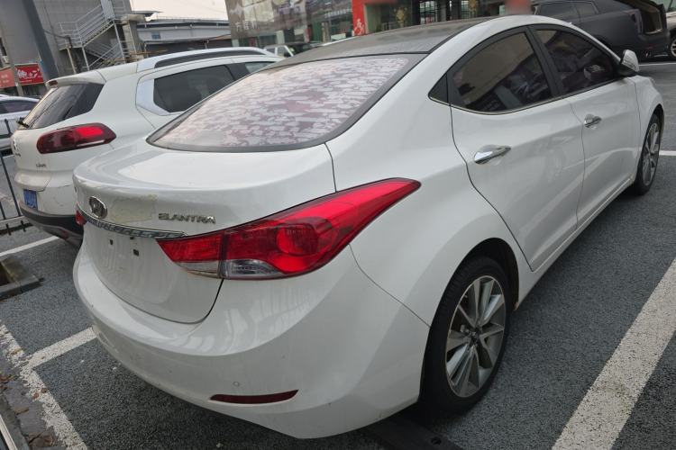 Used Hyundai Elantra (5th Generation / Langdong) 2015 1.6L Automatic Leading Model Rear Right 45 Deg