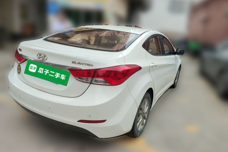 Used Hyundai Elantra (5th Generation / Langdong) 2015 1.6L Automatic Fashion Model Rear Right 45 Deg